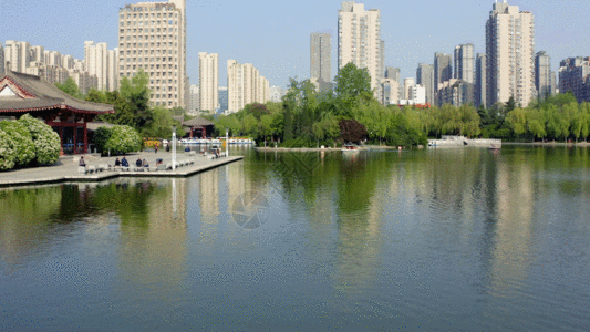环保水城市绿化GIF高清图片