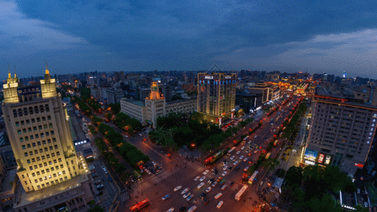 城市马路夜景夜景西安西华门GIF高清图片