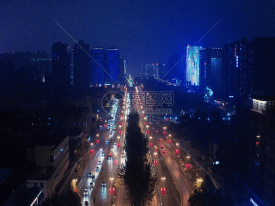 都市夜景交通GIF图片