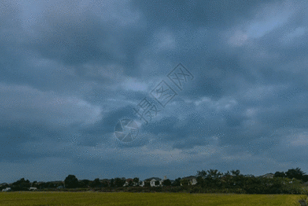 风景 乡村乌云下的田园gif动图高清图片