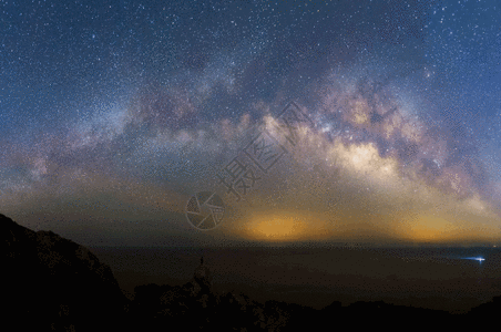 海边酒店夜景星辰大海gif高清图片