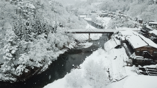 日本纹样航拍日本下雪天白川乡GIF高清图片
