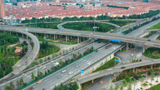 航拍城市交通GIF图片