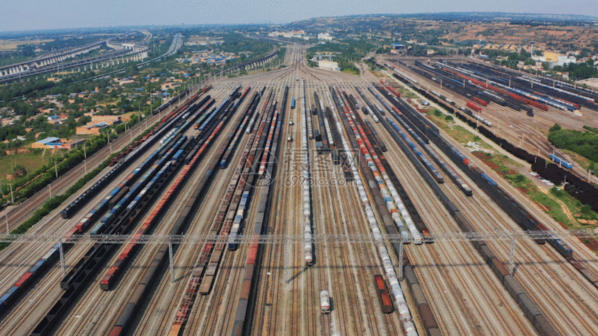 火车货运航拍gif动图图片-正版gif素材401452694-摄图网