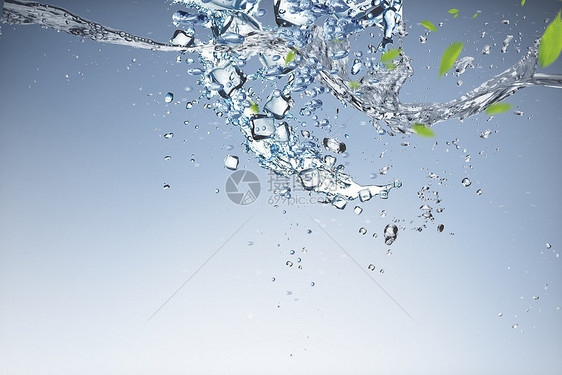 清新水滴背景图片