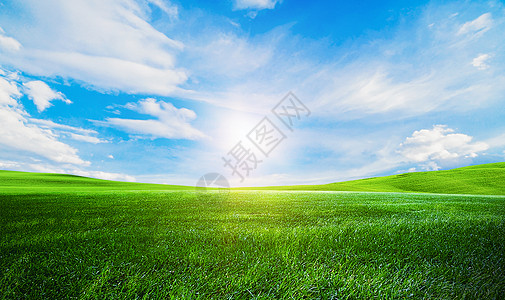 清新空气草地天空背景设计图片