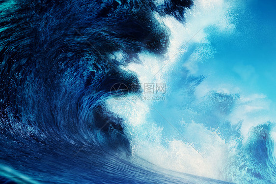 海浪海啸图片