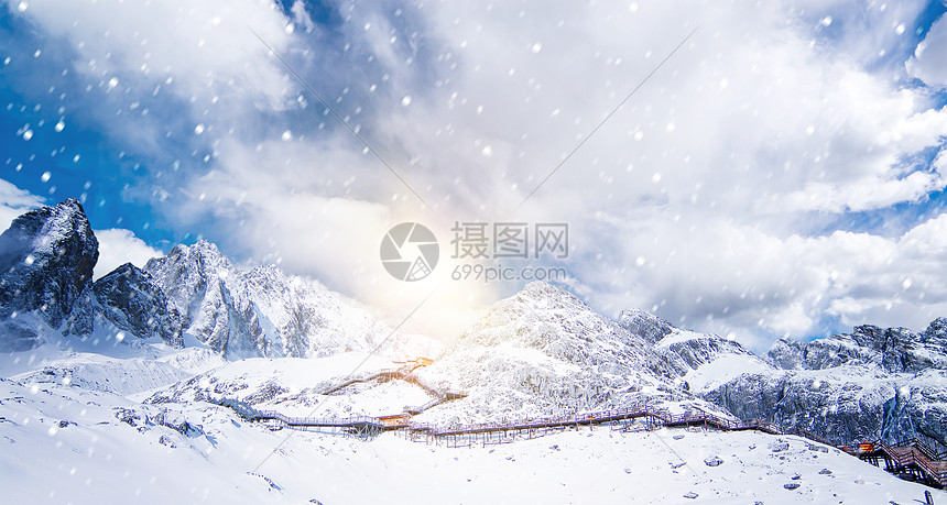 冬天雪山背景图片