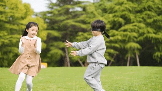 捉人游戏gif图片