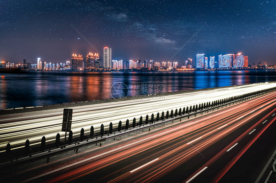 唯美高架桥城市夜景大气汽车公路背景图片