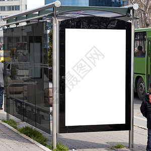 位于土耳其城市伊斯坦布尔的公共汽车站图片图片