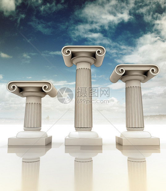 古希腊爱奥尼亚风格的三个详细柱子作为蓝色多云天图片