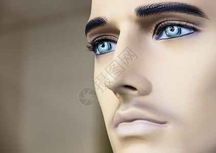 男模特侧脸男模特脸上的深蓝色眼睛设计图片