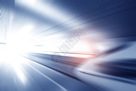 具有运动光效背景的超流线型高速火车站隧道逼真海报图片