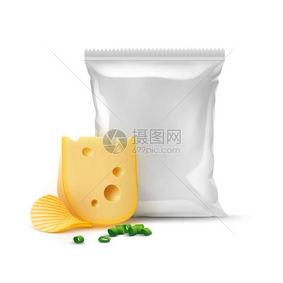 矢量马铃薯波纹脆片与奶酪洋葱和垂直密封空塑料箔袋包装设计关闭隔图片