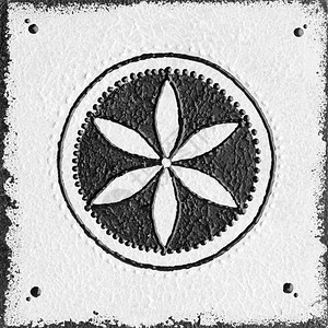 黑白神圣几何手绘在方形木头上图片