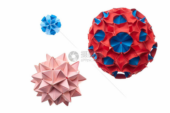 迷人的折纸球工艺品由专业艺术家制作的复杂模块化纸模型日本图片