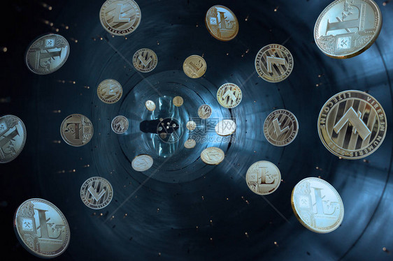 蓝色背景上是虚拟数字加密货币的金币和银币商业加速器粒图片