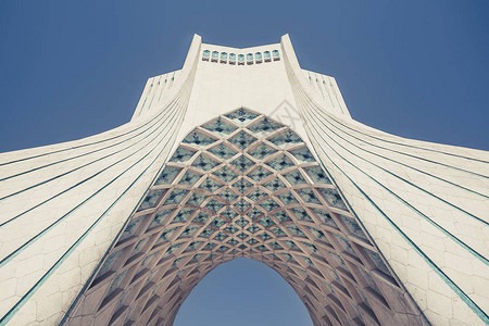 伊朗中部的抽象未来建筑设计图片