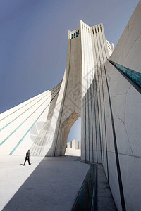 伊朗中部的抽象未来建筑设计图片