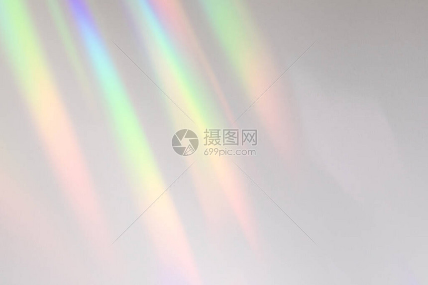 光和模型的闪光彩虹光折射纹理覆盖效果有机在白墙上投下对角全息耀斑自然图片素材-正版创意图片402395048-摄图网
