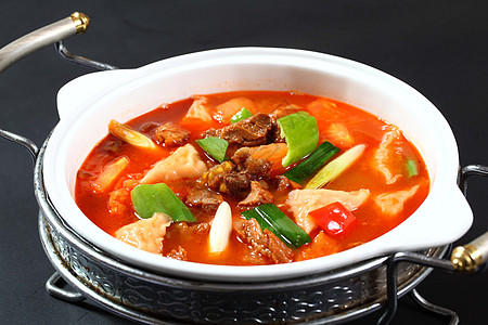 红汤牛肉豆腐饺图片