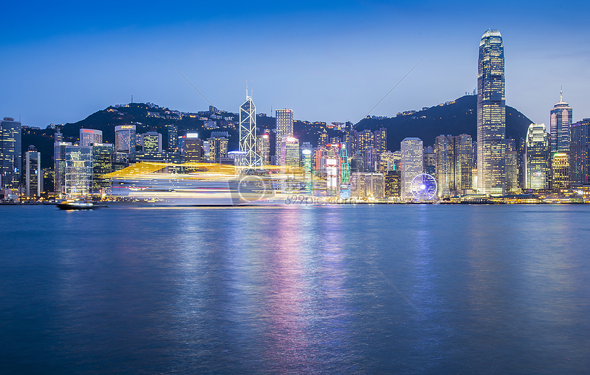 夜幕下的香港图片