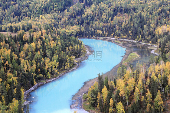 新疆喀纳斯湖景点月亮湾图片