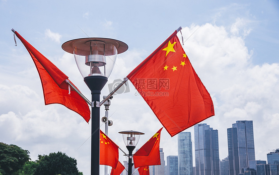 上海旅游景点红旗国庆象征图片