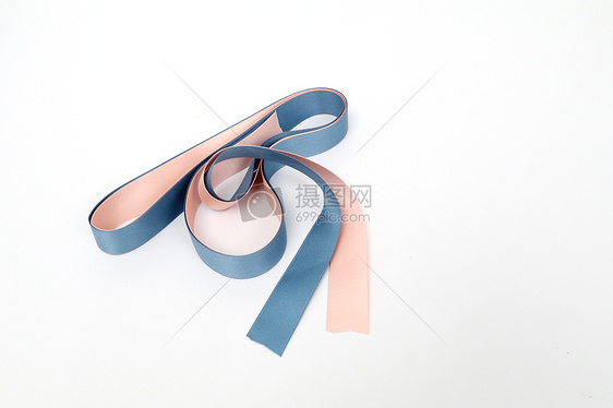 粉色蓝色丝绸缎带包装素材图片