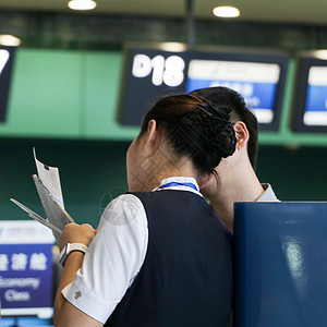 机场地勤空姐讲解服务图片