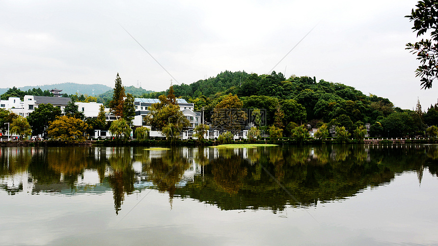 秋意慈湖中学水中倒影山水恬静乡村