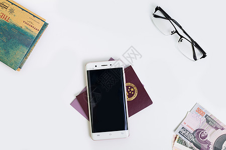纸币设计素材旅游度假出行准备手机护照背景