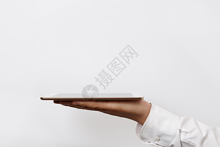 移动端素材商务男士手托展示平板背景