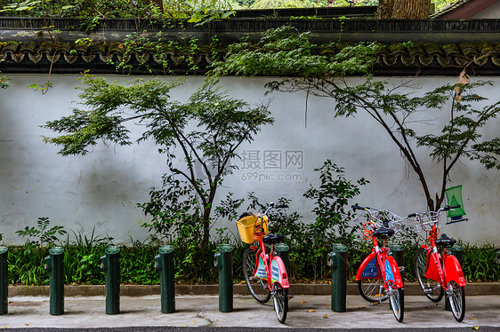 景点自行车停靠处图片