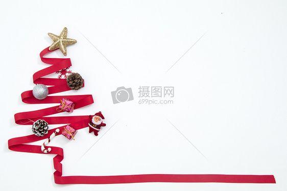 用缎带做成的圣诞树图片