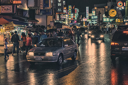 雨后的街道图片