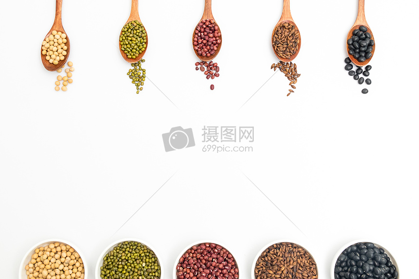 五谷杂粮豆子薏米图片
