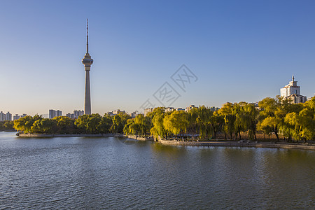 秋景.中央电视塔图片