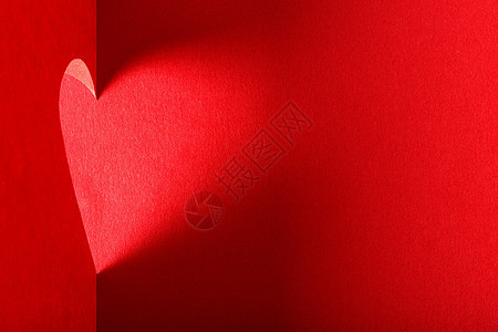 红色的剪纸爱心图片