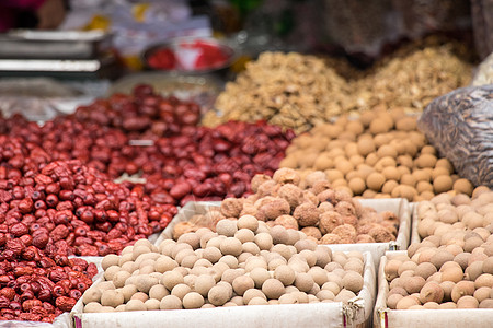 香菇木耳菜市场里的干果干货背景