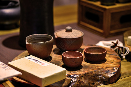 百香果绿茶复古的茶具背景
