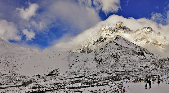 川西风光滑雪场全景高清图片