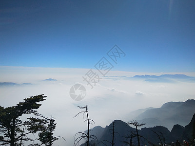 峨眉山云海日出高清图片