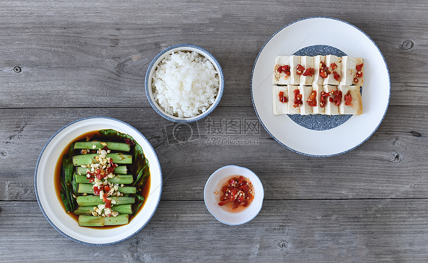 美食家常菜麻辣豆腐蒜香豆角图片