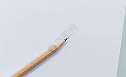 简约铅笔配白纸图片