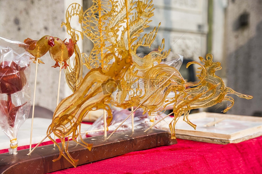 濒临失传的民间艺术糖塑