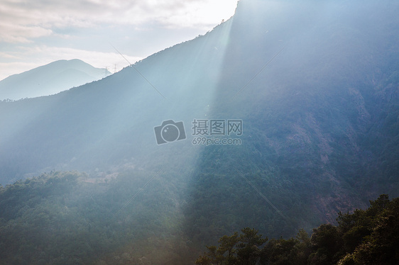 大气阳光光束山脉风光图片