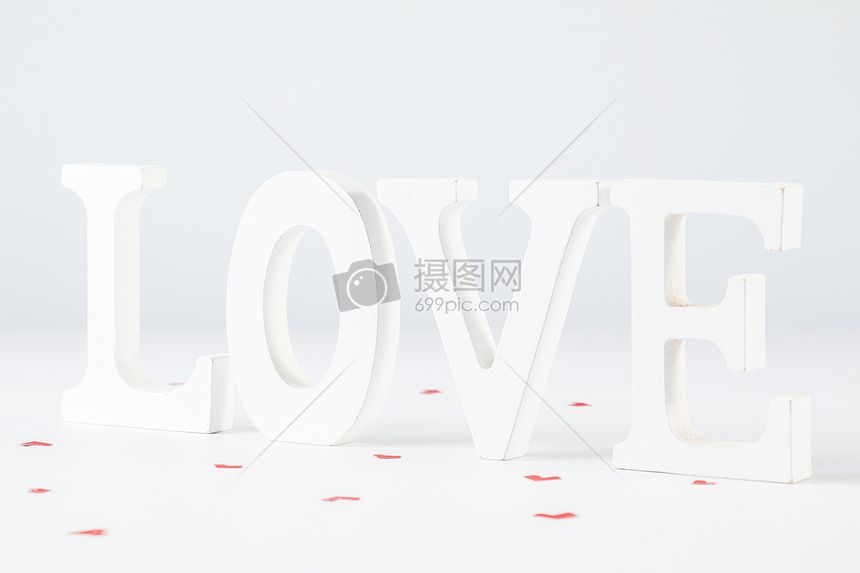 情人节白色字母背景图片