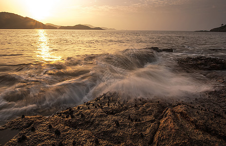 海浪背景图片